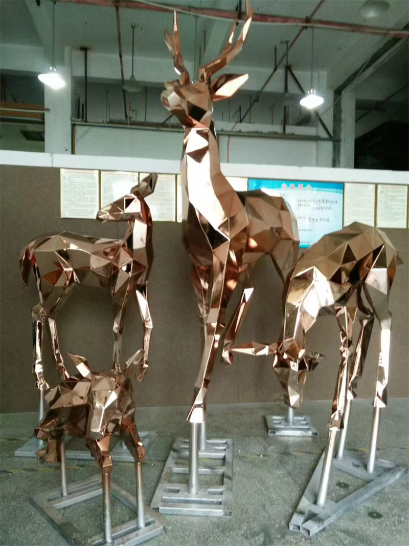 雕塑設(shè)計的創(chuàng)意構(gòu)思方法解析