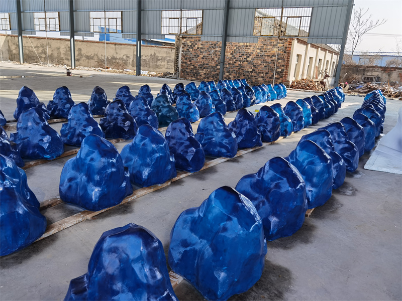 鑄銅雕塑與傳統(tǒng)藝術(shù)形式的結(jié)合